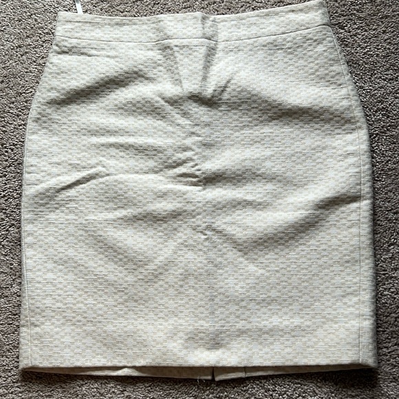 J Crew Beige and White Mini Skirt - Picture 1 of 2